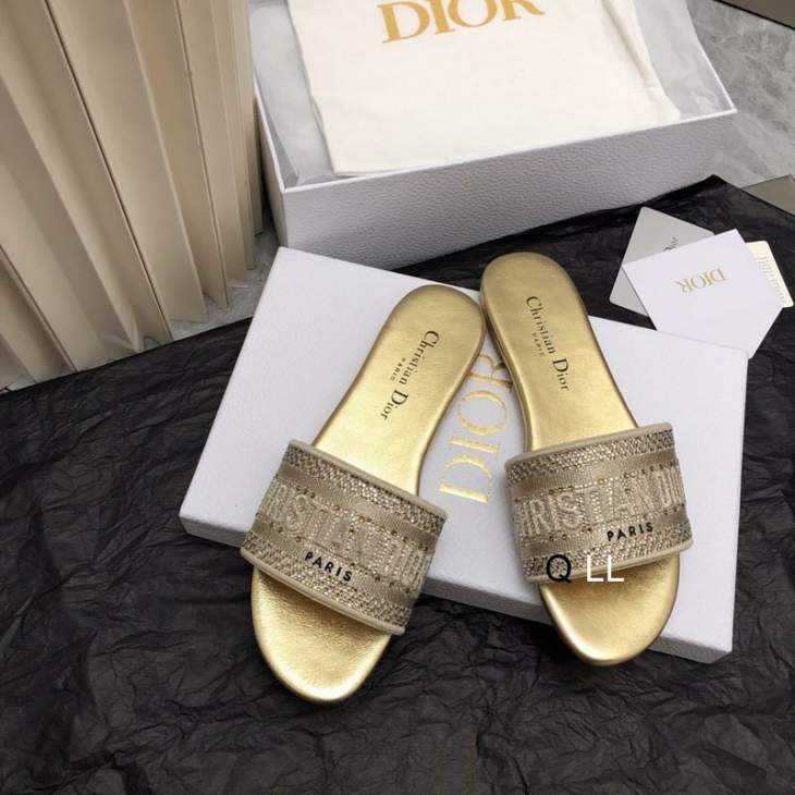 Picture of Dior Slippers _SKUDiorcoloursz35-40LL08013025